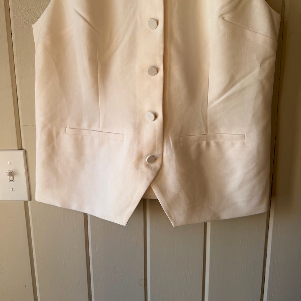 Abercrombie & Fitch Cream Lined Button-Up Vest, Size Large, Like New - Picture 3 of 8